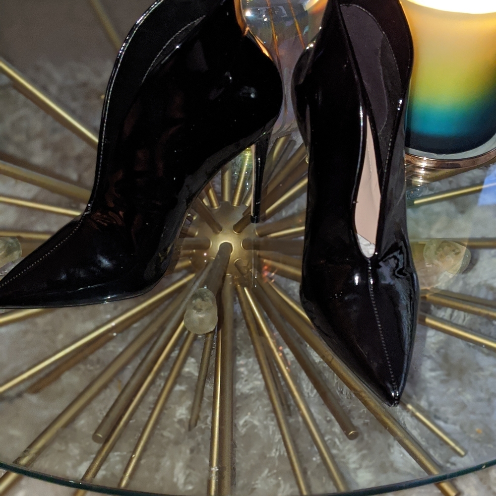 Shoes - Picture 2 of 3